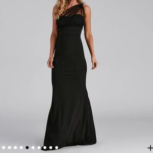 Black One-Shoulder Gown